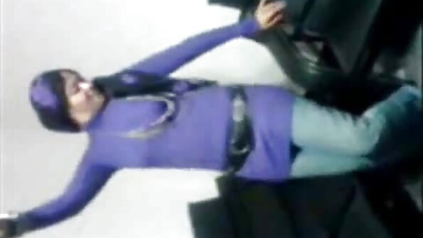 મોટી કુદરતી બીપી વીડીયો ફૂલ એચડી છાતી સાથે નિસ્તેજ કન્યા વિલાપ કરતી વખતે પોતાની જાતને ડિલ્ડો સાથે ચોદતી હતી