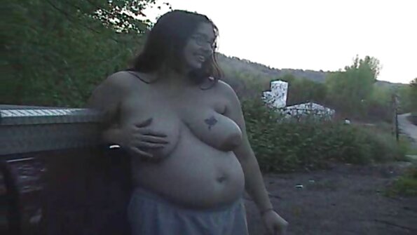 સુંદર શિક્ષક તેના એક ગુજરાતી સેકસી પીચર વિદ્યાર્થીને પસંદ કરે છે