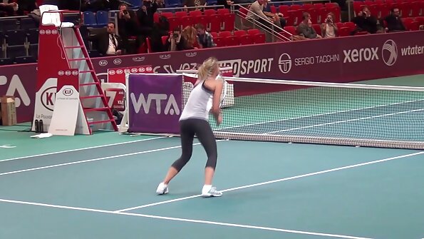 તેમની ઓનલાઈન બીપી ડેઝર્ટ માટે તોફાની ઓફિસમેટ