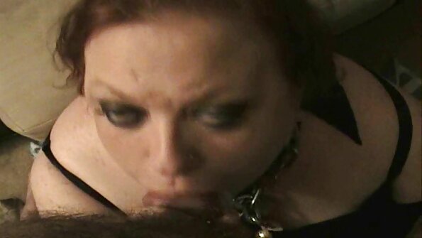 એક ડેસ્ક ઉપર ક્લેમ ડવિંગ સેકસી બીપી ચૌદવાનુ હોટ લેડીઝ