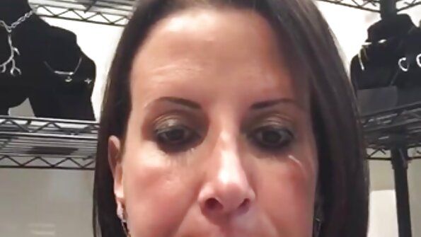 ક્લાઉડિયા મેરીઝ ઓપન પીચર વીડીયો તૃષ્ણા મફ સખત ખેડાણ