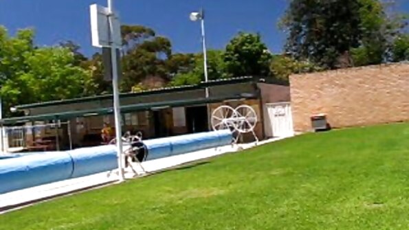 અબેલા તેના મિત્રના ભાઈને શાવરમાં ગુજરાતી સેકસી બીપી વીડીયો ચૂડે છે