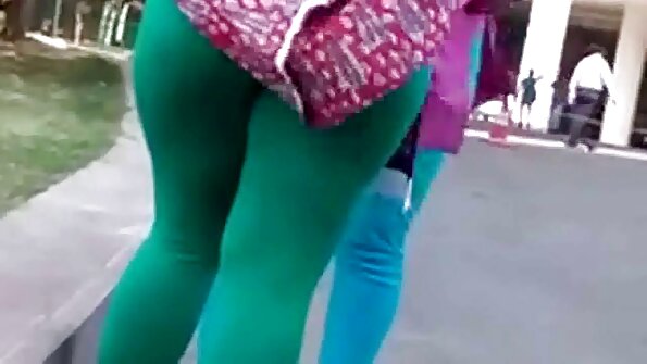 સારાહ જેસીએ બીપી વીડીયો પિક્ચર તેનો ટોટી ચૂસીને જોનીને બંધ કરી