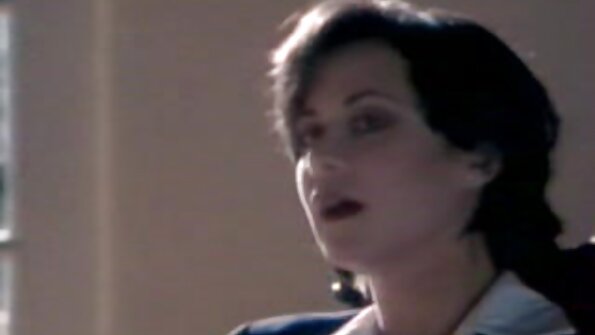 ન્યોમી વાટાઘાટ કરવા માટે ફ્લેશ માઇક સાથે બોલે બીપી પીચર વીડીયો બીપી પીચર વીડીયો છે