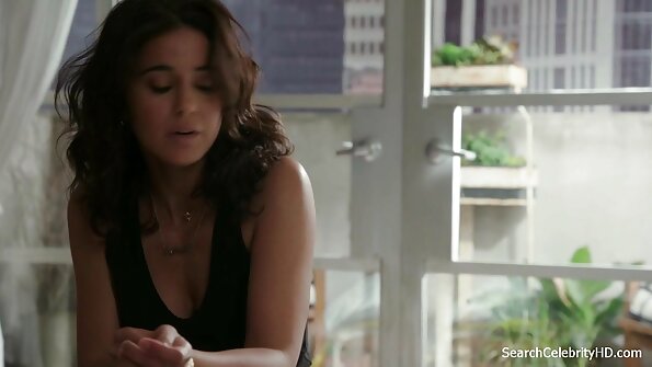 જસ્ટિન નસીબદાર બીપી સેકસી ફીલમ છે કે પડોશમાં સૌથી ગરમ મમ્મીને ધક્કો મારવો