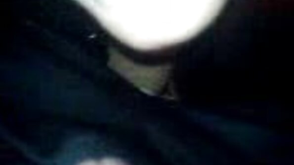 શ્રીમંત વ્યક્તિ એચડી બીપી ઘણી વખત બે ઝુપડપટ્ટી કરે છે