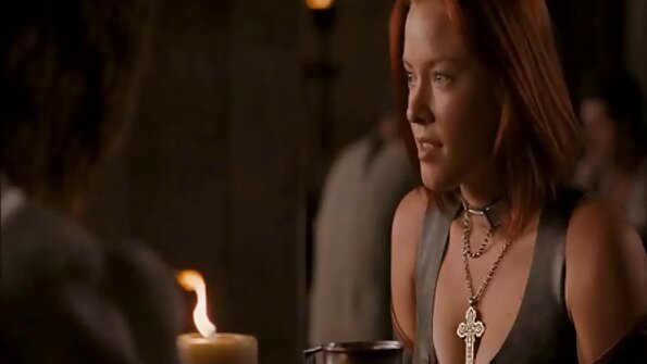 શ્રીમંત સોનેરી એક યાટ બીપી ફિલ્મ પર સેક્સ પસંદ કરે છે