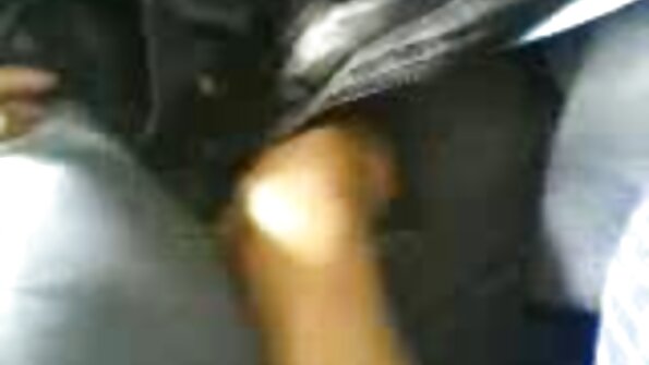 અતૃપ્ત સ્ત્રીને તેના પલંગમાં માર મારવામાં આવ્યો બીપી સેક્સ વીડીયો ઇંગ્લીશ