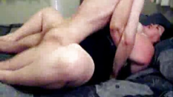 લેડી બોસ તેની સુગંધ મંજૂર કરે છે સેકસી બીપી બીપી